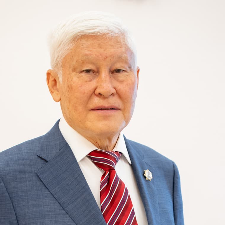 Академик Аскар Джумадильдаев